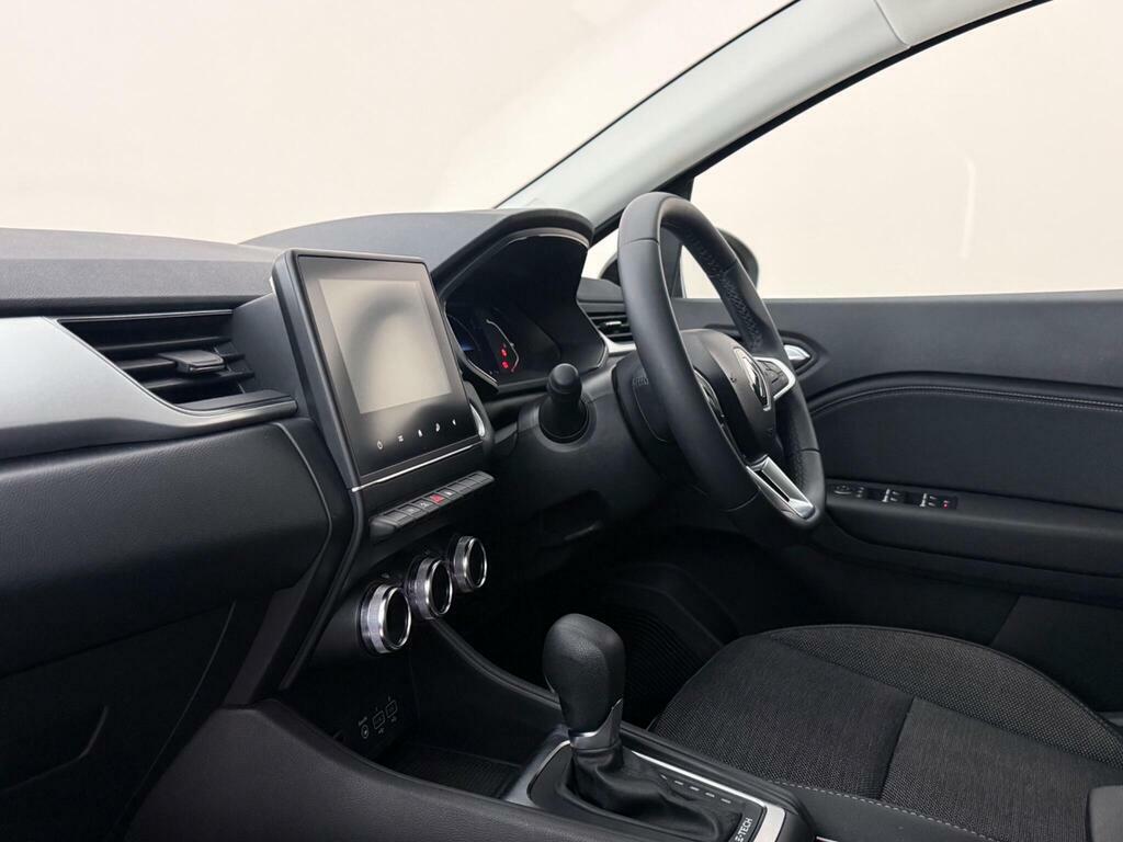 Renault Captur 1.6 E-tech Techno Euro 6 Ss LV23PZY White #4