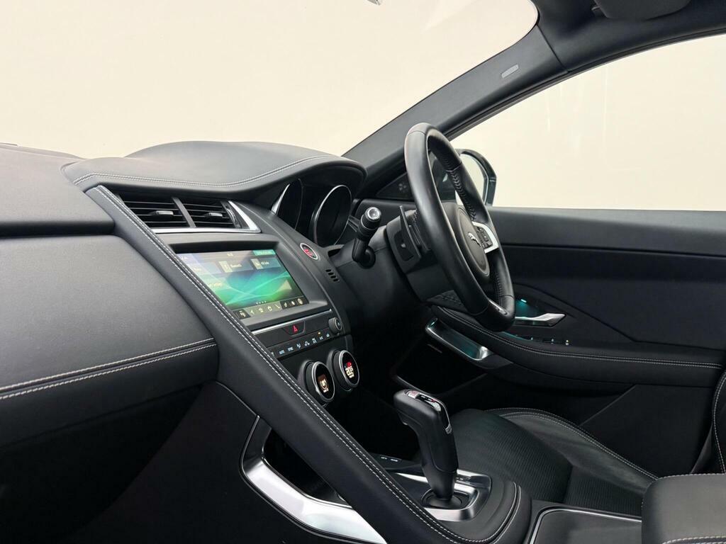 Jaguar E-Pace 2.0 P200 R-dynamic Se Awd Euro 6 Ss White #4