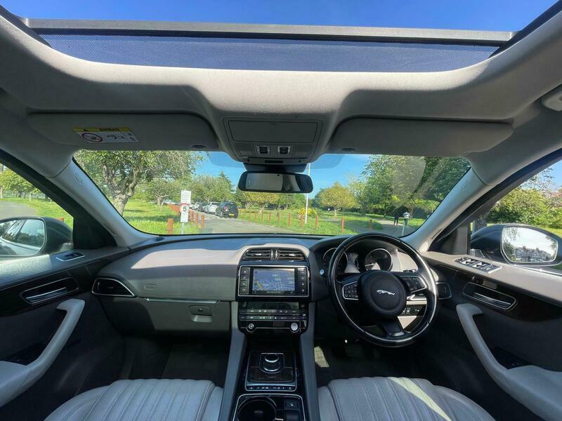 Jaguar F-Pace Portfolio Awd AY05ANY Grey #2