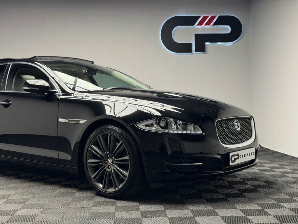 Jaguar XJ 5L Portfolio Black #5
