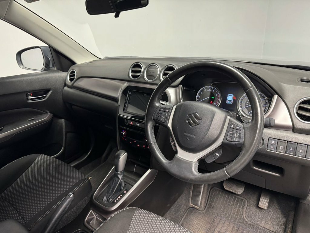 Suzuki Vitara Suv GY71DDF Black #3
