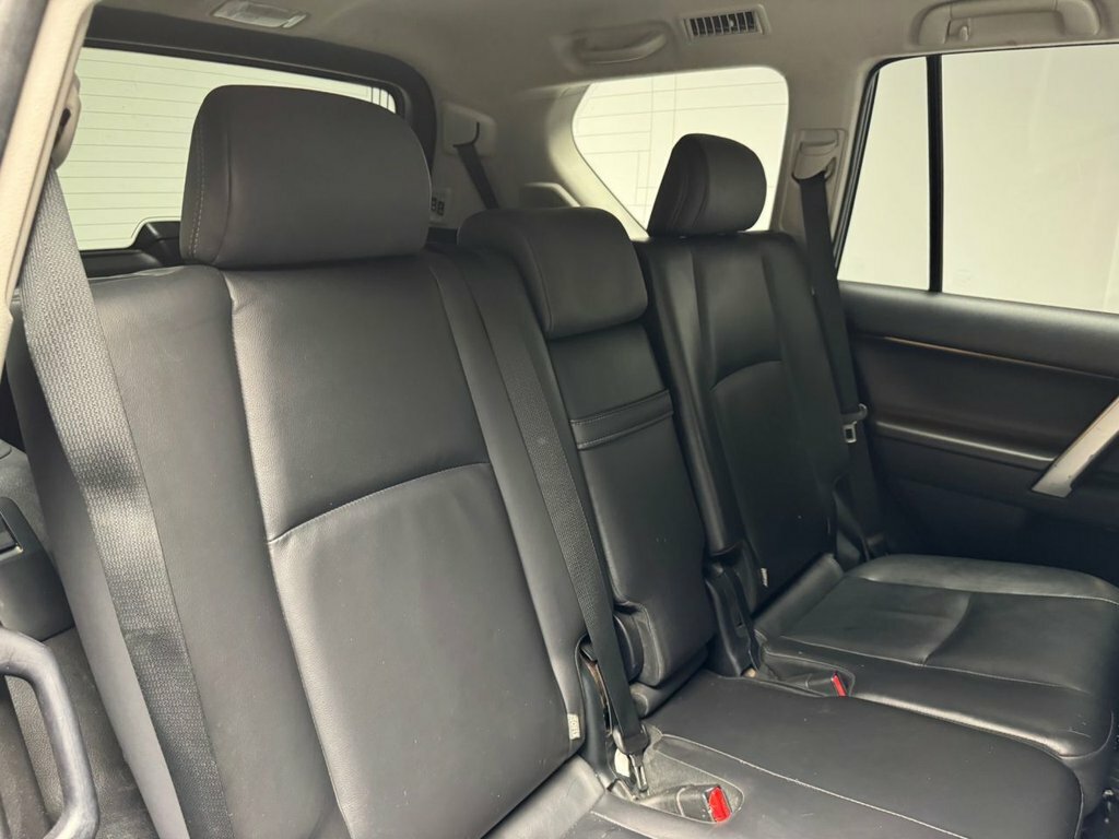 Toyota Land Cruiser 2.8 D-4d Icon 7 Seats - 2017 67 White #20