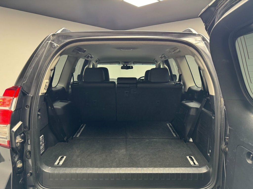 Toyota Land Cruiser 2.8 D-4d Icon 7 Seats - 2017 67 White #43