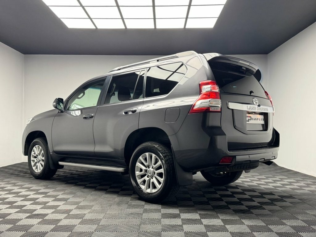 Toyota Land Cruiser 2.8 D-4d Icon 7 Seats - 2017 67 White #17