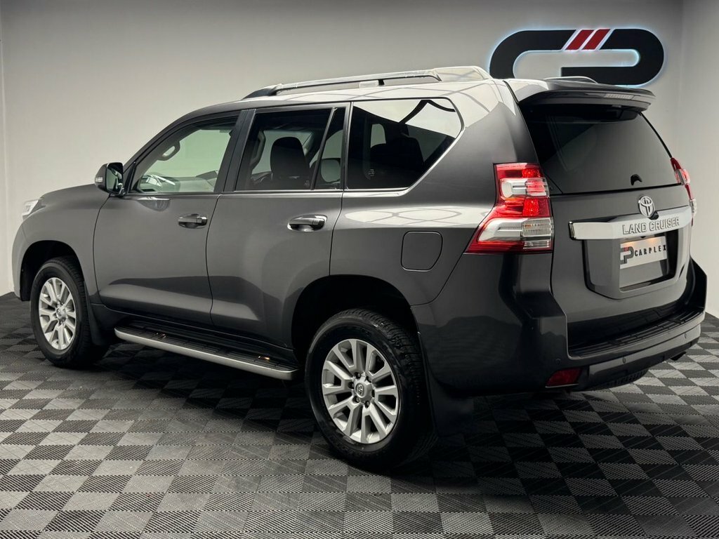 Toyota Land Cruiser 2.8 D-4d Icon 7 Seats - 2017 67 White #16