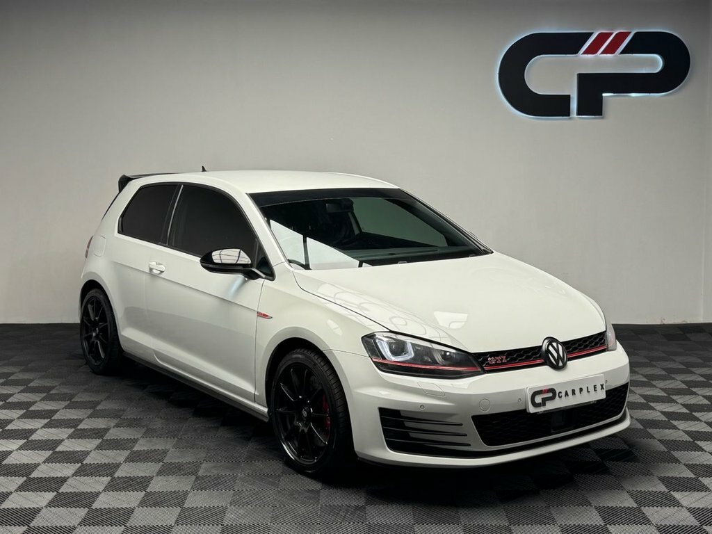 Volkswagen Golf 2L Gti Performance White