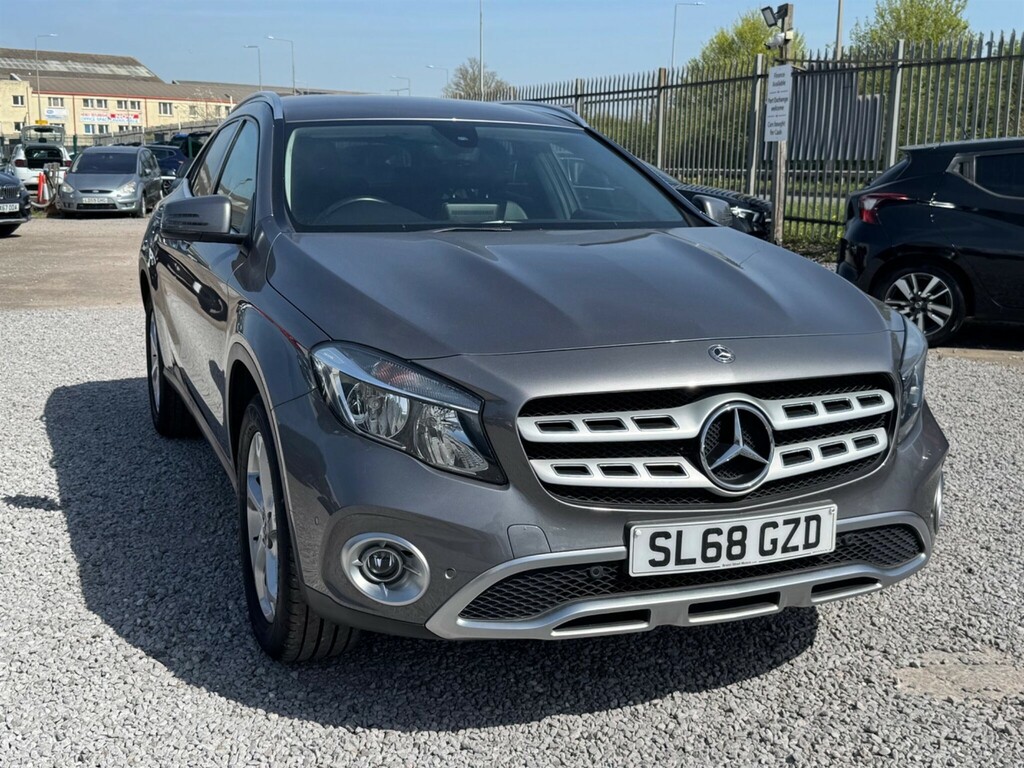 Mercedes-Benz GLA Class 1.6 Sport Executive Euro 6 Ss SL68GZD Grey #3