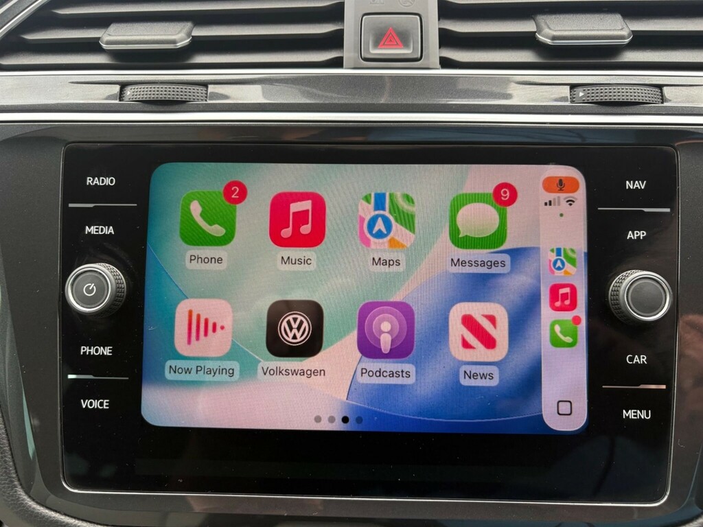 Volkswagen Tiguan 2.0 Tdi Se Navigation Euro 6 Ss NA68EWU Grey #2