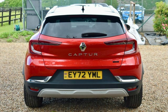 Renault Captur 1.6 E-tech Techno Suv Hybrid Euro EY72YML Red #6