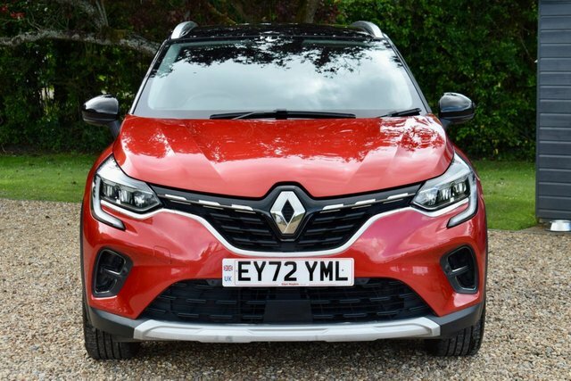 Renault Captur 1.6 E-tech Techno Suv Hybrid Euro EY72YML Red #2