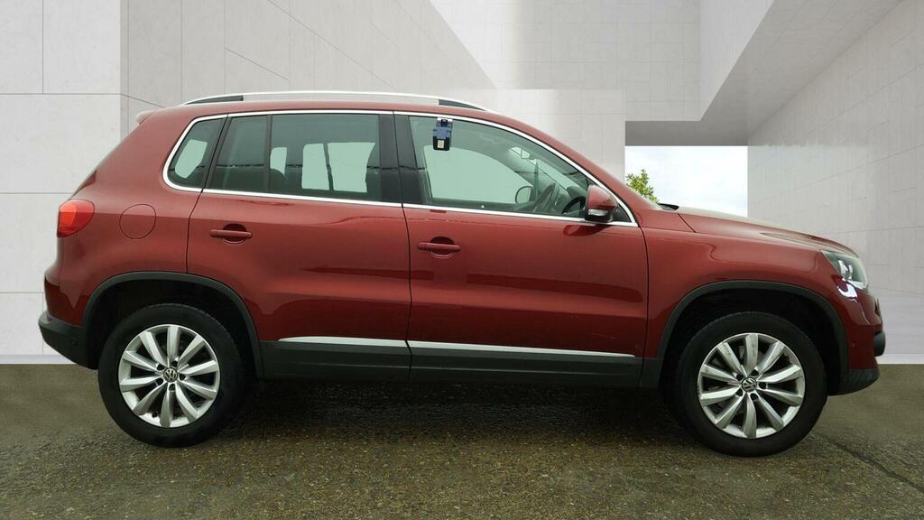 Volkswagen Tiguan Suv 2.0 Tdi Bluemotion Tech Match Dsg 4Wd Euro 5 PJ63JYX Red #6