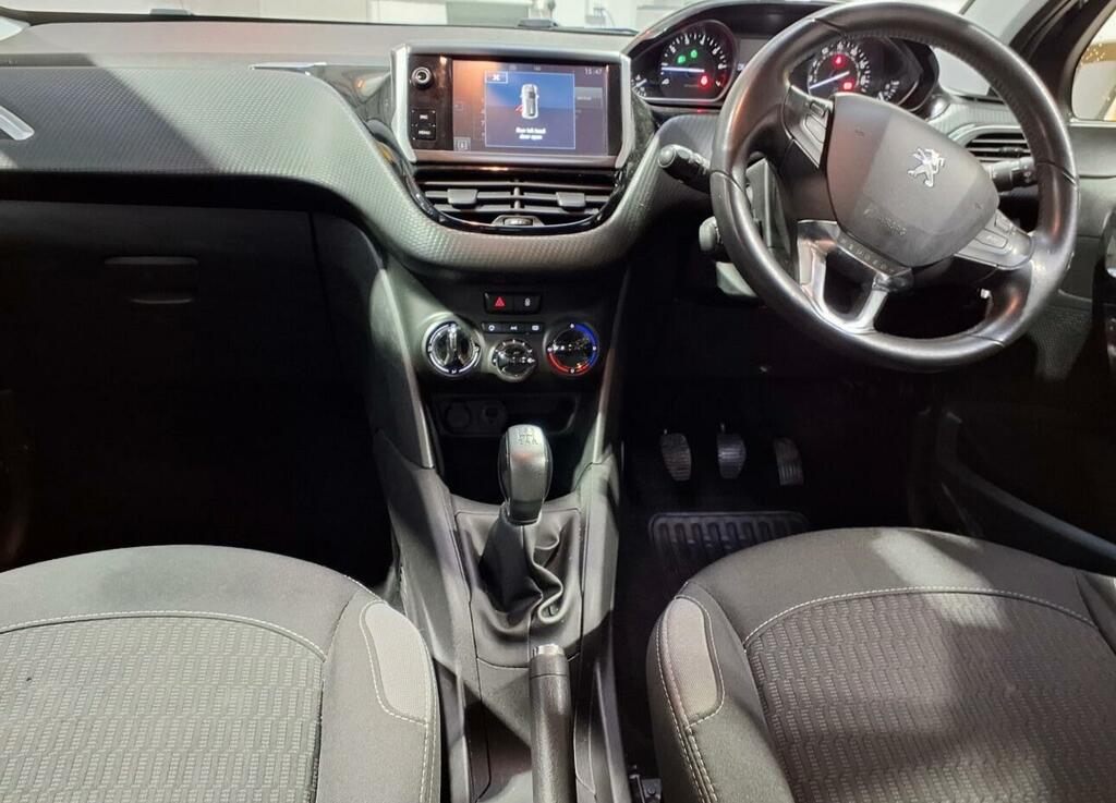 Peugeot 208 1.2 Puretech Xs White Euro 6 SH16ZTR Blue #4