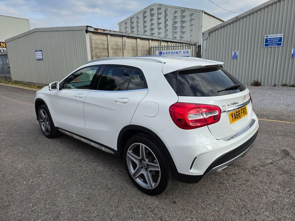 Mercedes-Benz GLA Class Suv 2.1 Gla200d Amg Line 7G-dct Euro 6 Ss YA68FRD White #4