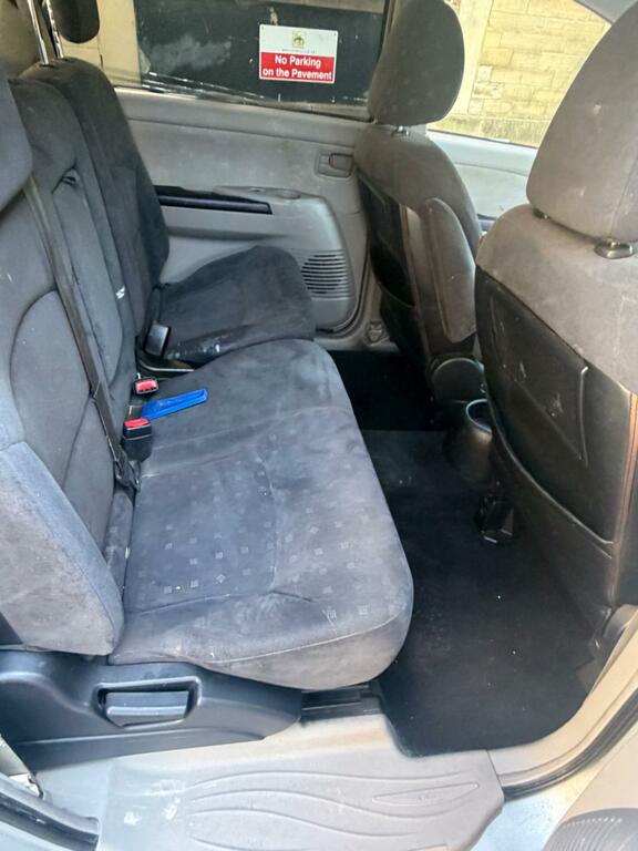 Mitsubishi Grandis 2.4 Warrior Silver #7