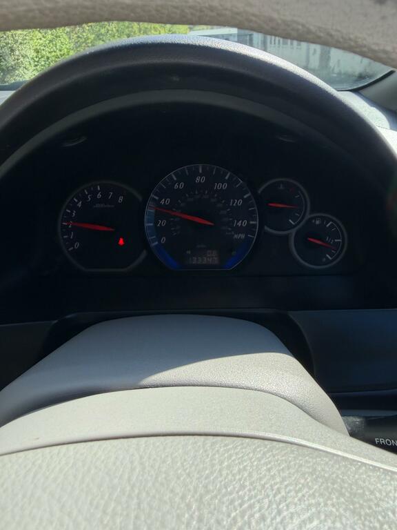 Mitsubishi Grandis 2.4 Warrior Silver #18