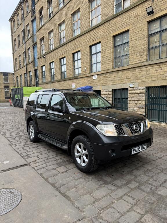 Nissan Pathfinder 2.5 Dci Sve Silver #1