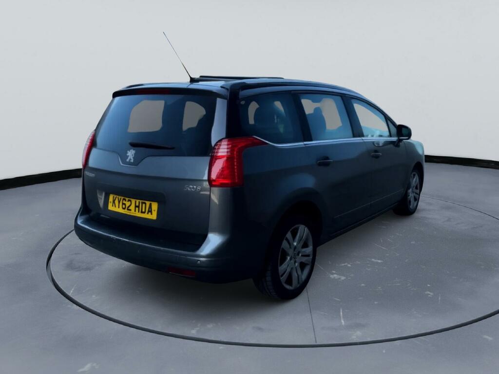 Peugeot 5008 E-hdi Active Red #9