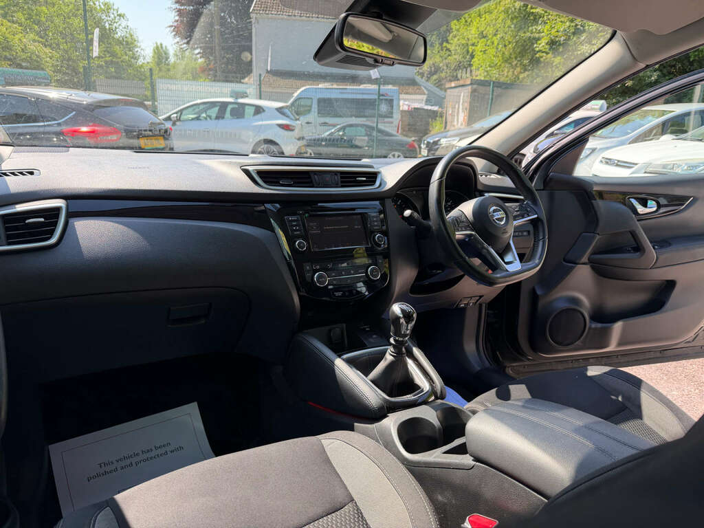 Nissan Qashqai 1.5 Qashqai Acenta Premium Dci BF69XPC Black #5