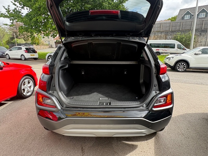 Hyundai Kona Premium Black #6