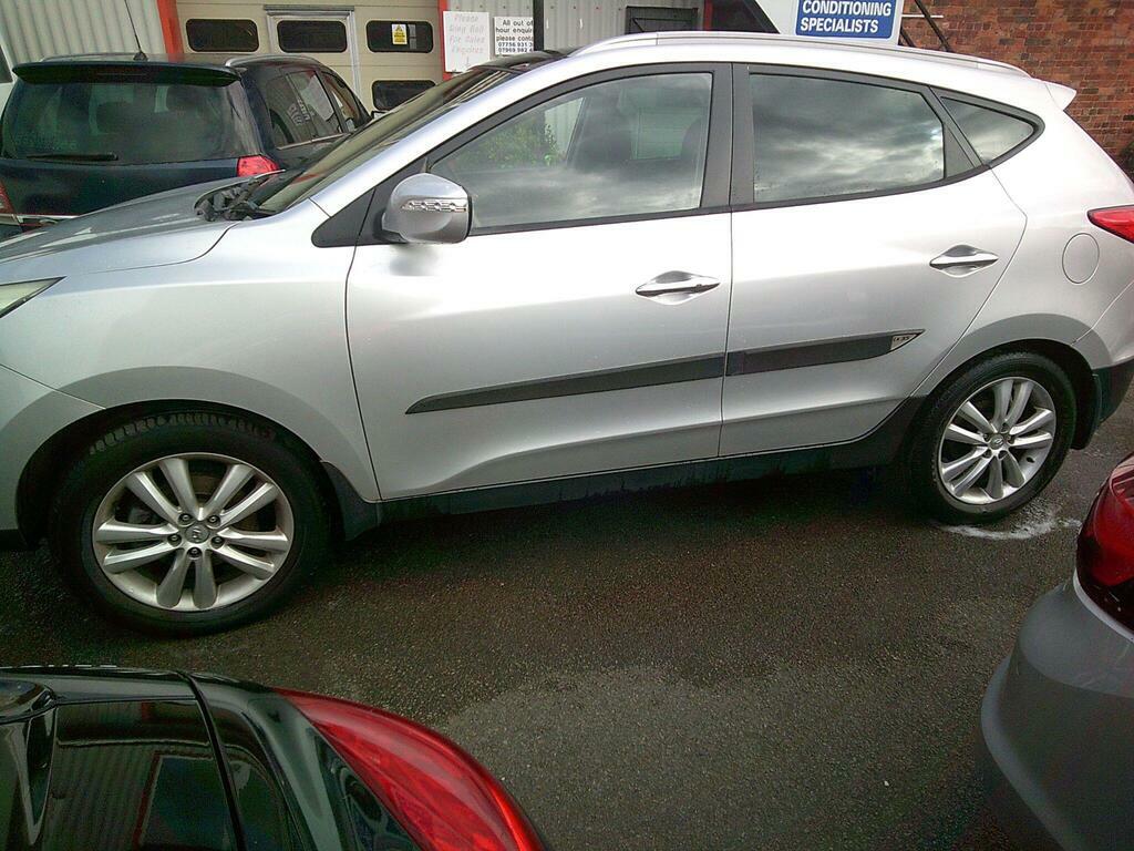 Hyundai Ix35 2.0 Crdi Premium Euro 5 Silver #4