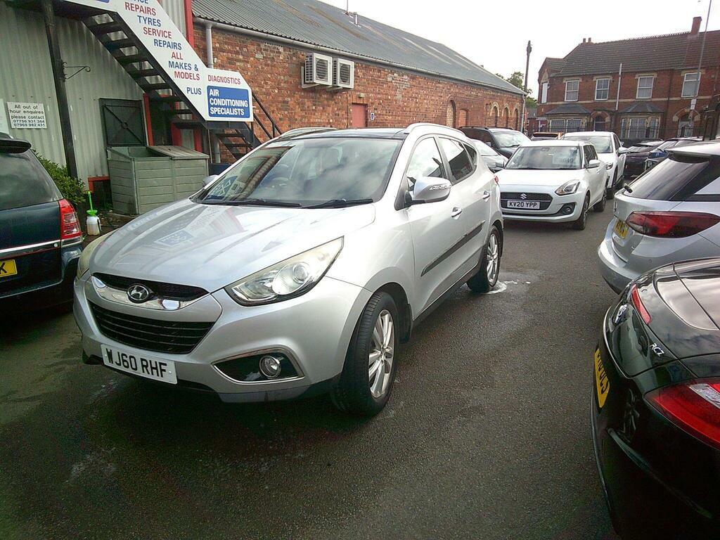 Hyundai Ix35 2.0 Crdi Premium Euro 5 Silver #2
