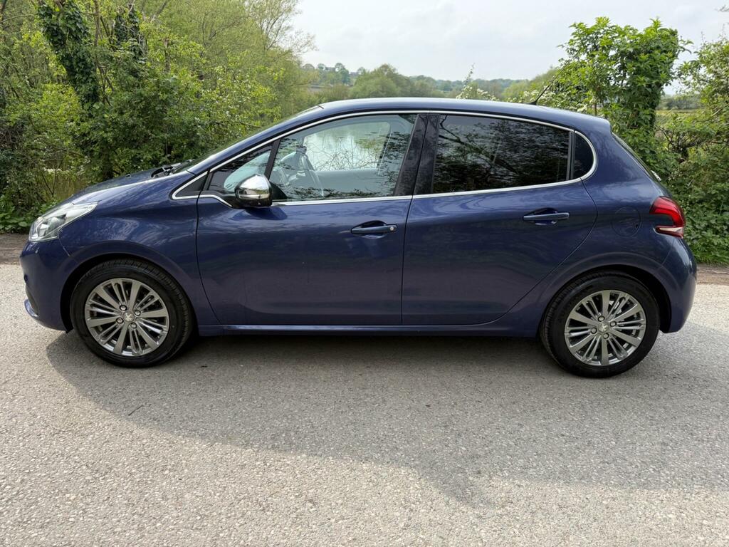 Peugeot 208 1.2 Puretech Allure Euro 6 Blue