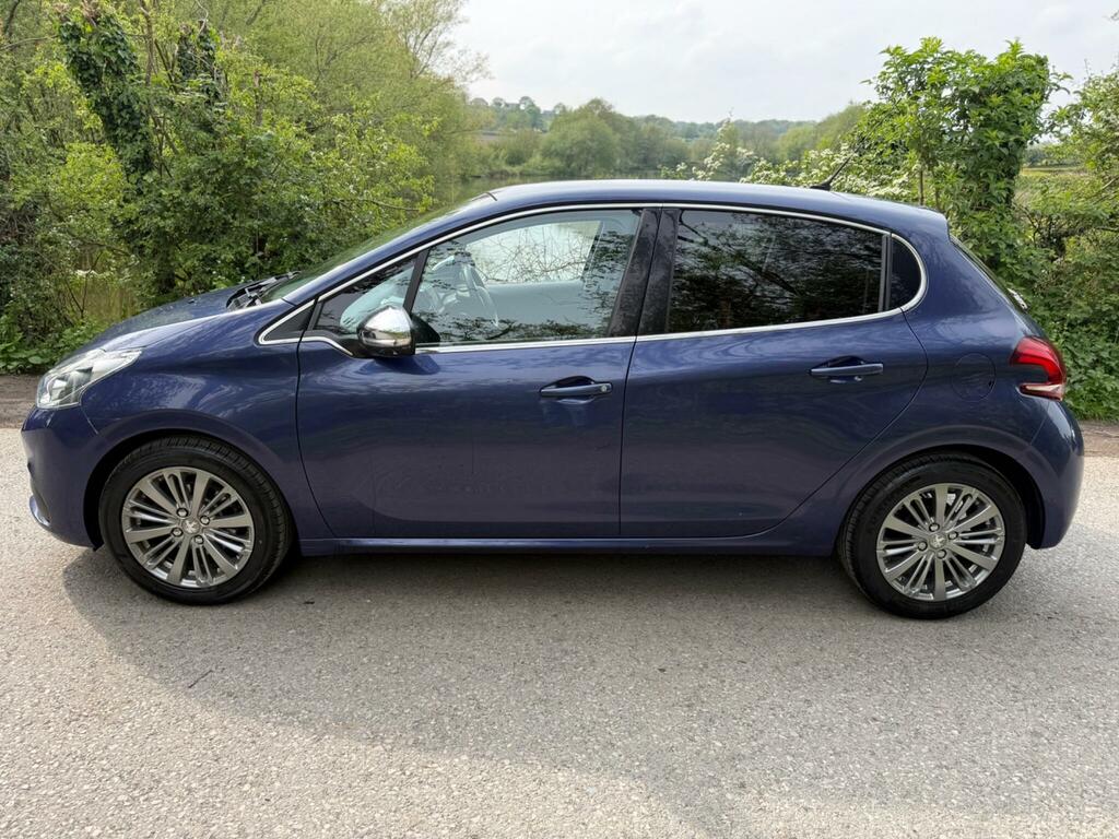 Peugeot 208 1.2 Puretech Allure Euro 6 Blue #2
