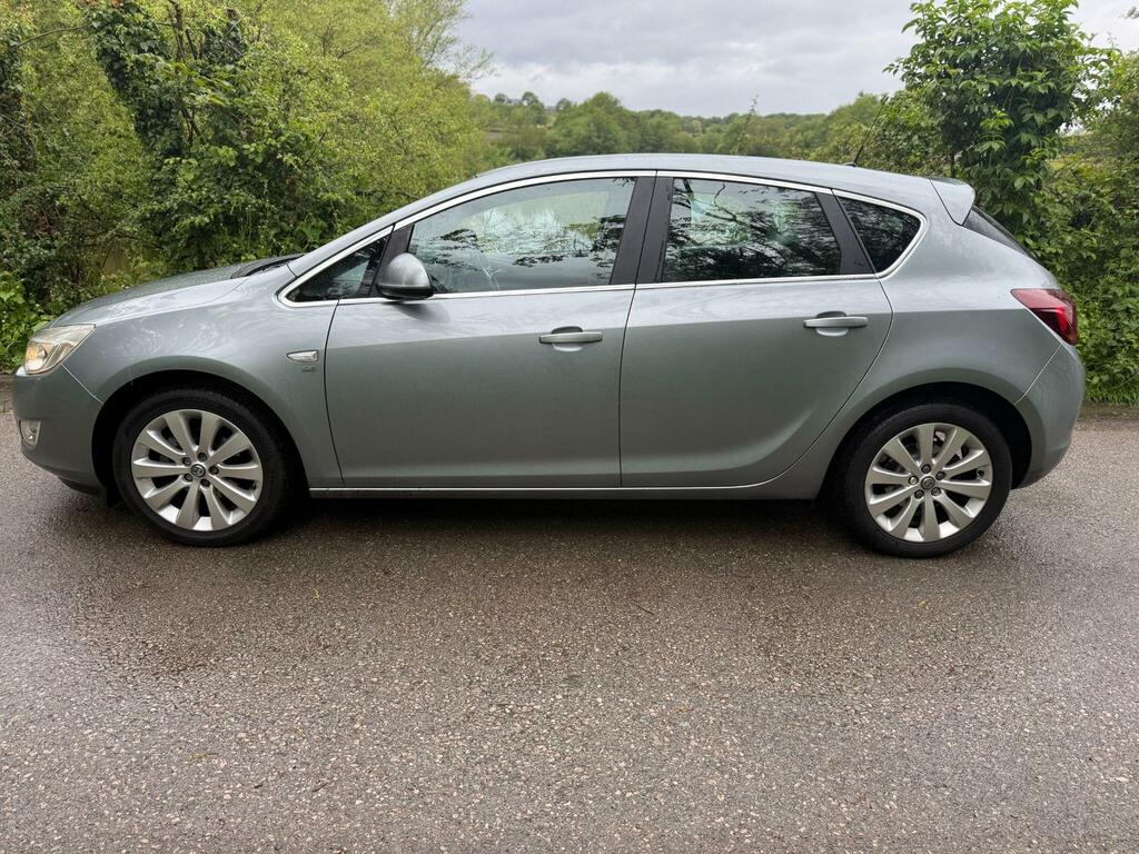 Vauxhall Astra 1.6 16V Se Euro 5 P060ZGC Silver #3