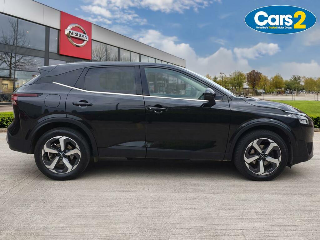 Nissan Qashqai 1.3 Dig-t Mh N-connecta DL73VNM Black #2