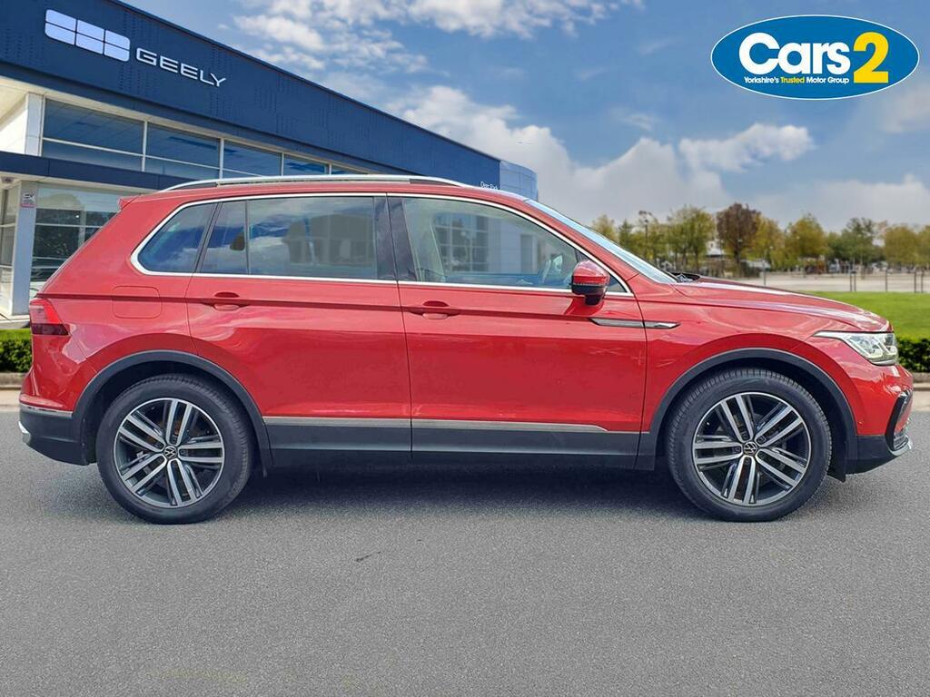 Volkswagen Tiguan 1.5 Tsi 150 Elegance Dsg LP21NGF Red #3