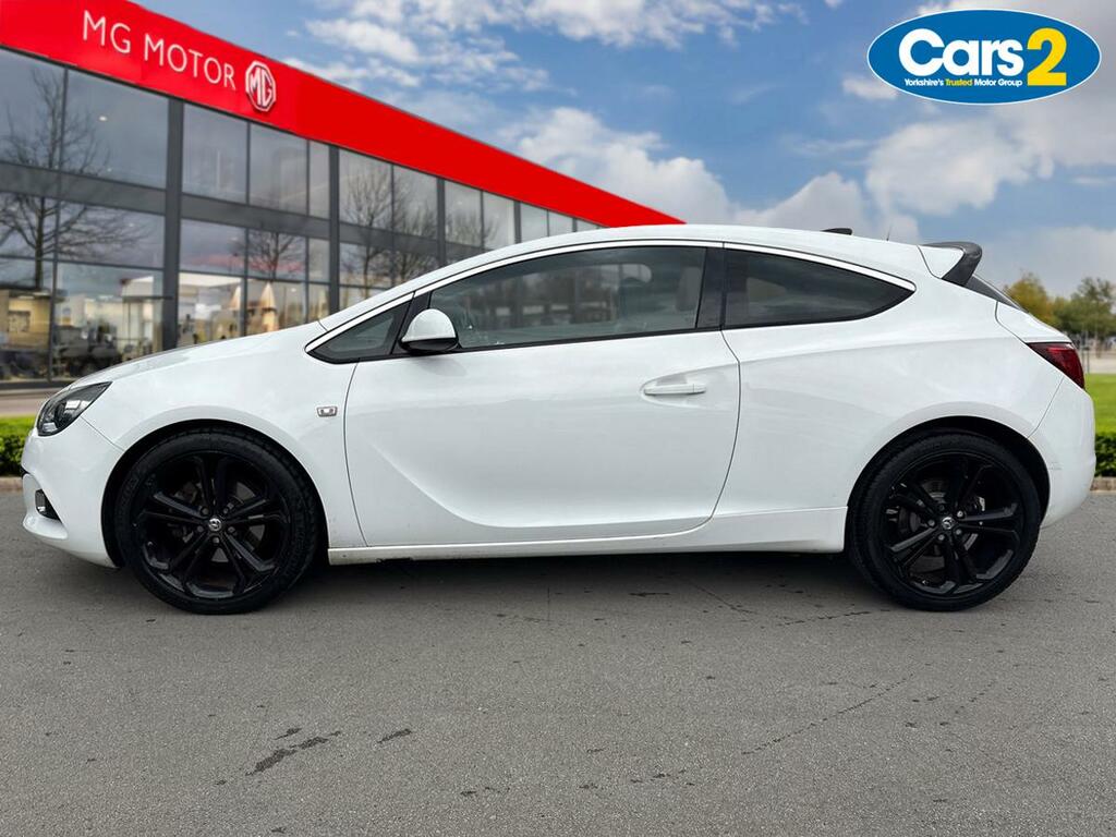 Vauxhall Astra GTC 1.4T 16V Limited Edition White #6