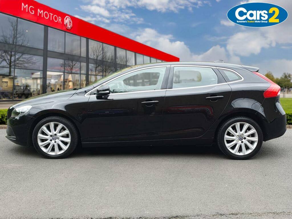 Volvo V40 D2 120 Se Lux Geartronic BP15LHC Black #6