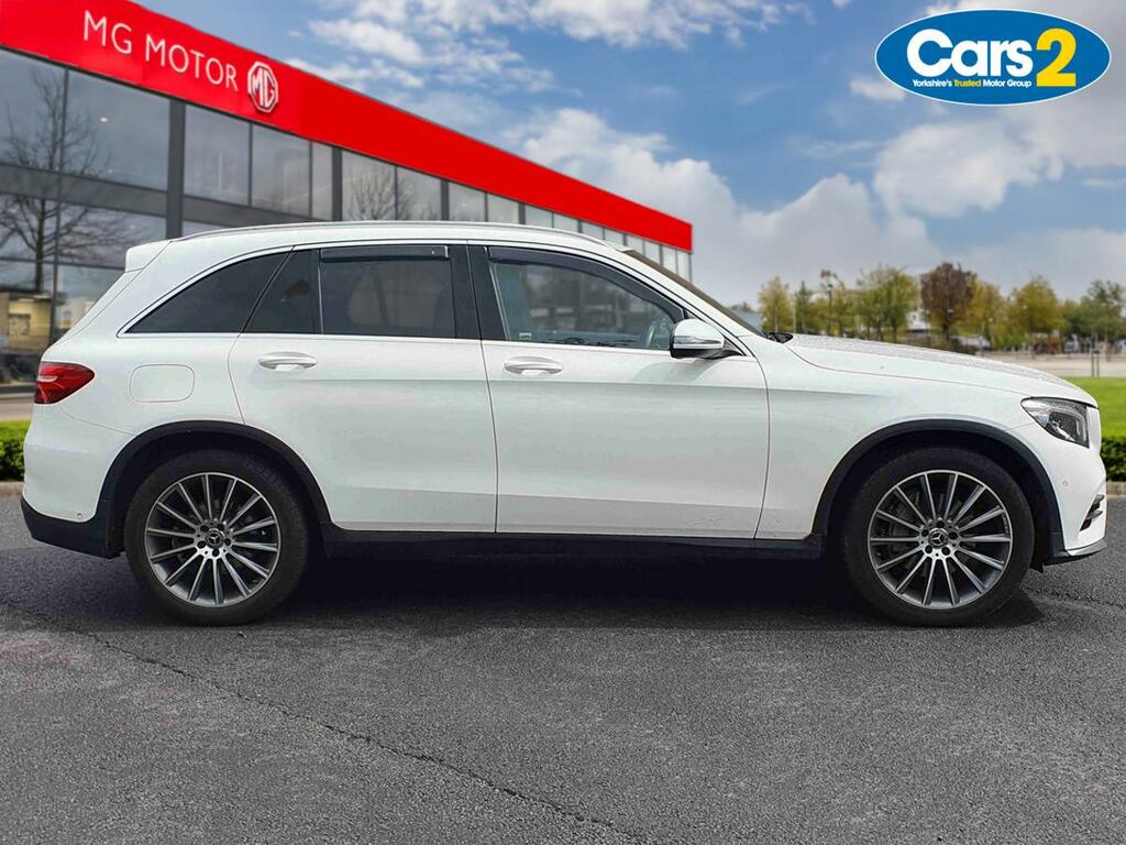 Mercedes-Benz GLC Class Glc 220D 4Matic Amg Line 9G-tronic LS18XEZ White #2