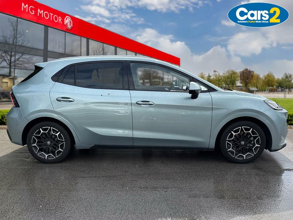 MG MG4 118Kw Premium Long Range 54Kwh YD26NUE Green #2