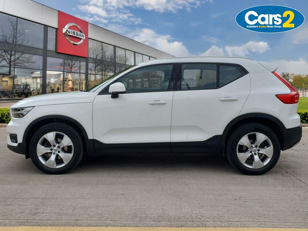 Volvo XC40 2.0 D3 Momentum Pro White #6