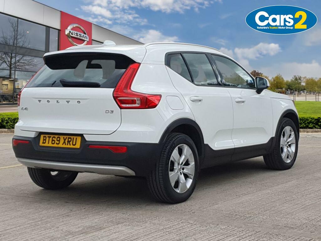 Volvo XC40 2.0 D3 Momentum Pro White #3