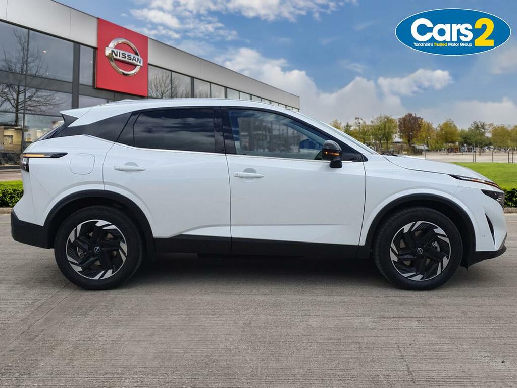 Nissan Qashqai 1.5 E-power N-connecta YE26LBX White #2