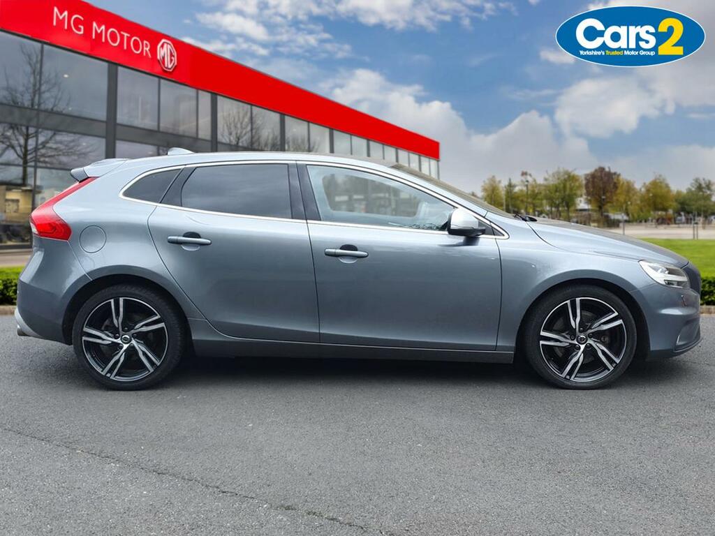 Volvo V40 D4 190 R Design Pro Geartronic KW66AHO Grey #2