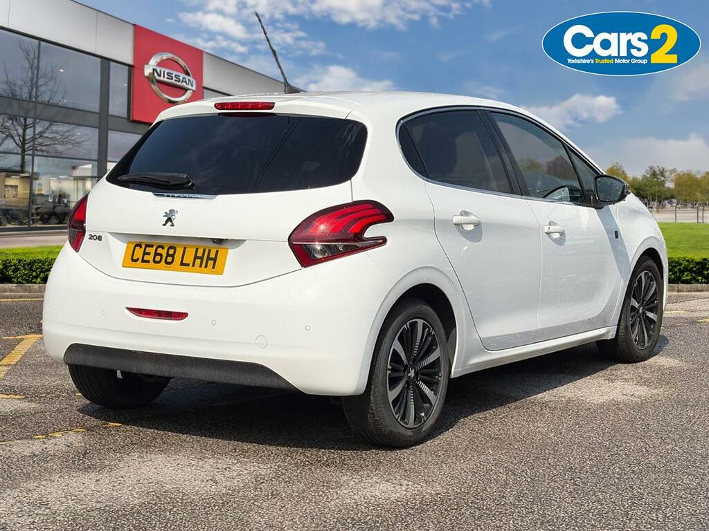 Peugeot 208 1.2 Puretech 82 Tech Edition Start Stop CE68LHH White #3