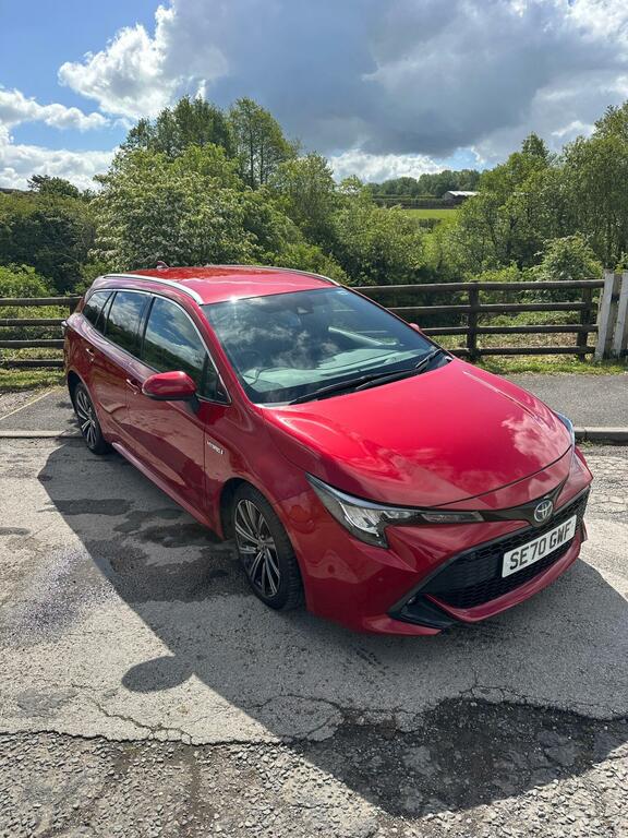 Toyota Corolla Estate 1.8 Vvt-h Design Touring Sports Cvt Euro 6 Red