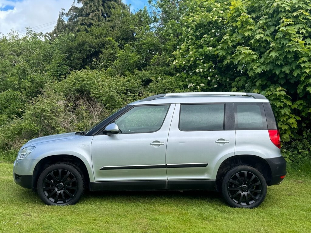 Skoda Yeti 2L Laurin Klement Silver #4