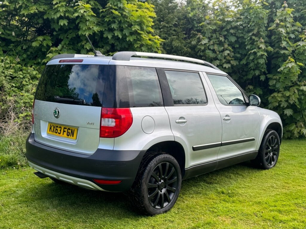 Skoda Yeti 2L Laurin Klement Silver #6