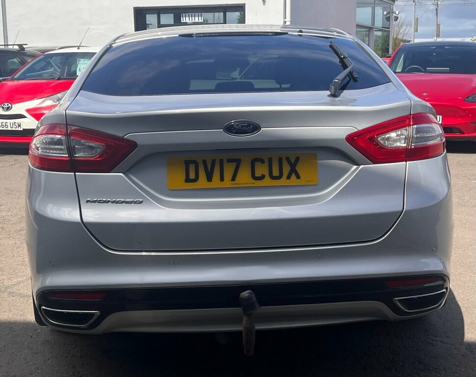 Ford Mondeo Hatchback DV17CUX Silver #5