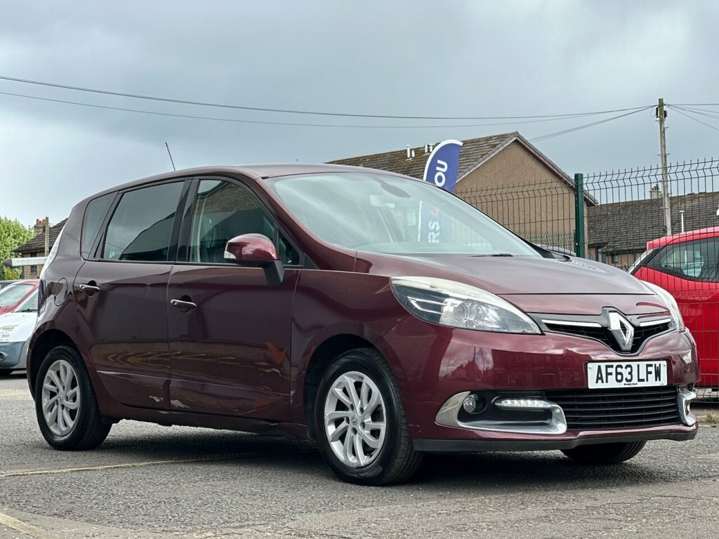 Renault Scenic 1.5L Dynamique Tomtom Red