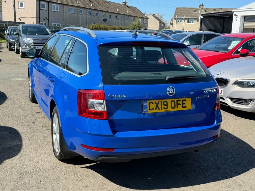 Skoda Octavia 1L Se Technology CX19OFE Blue #4