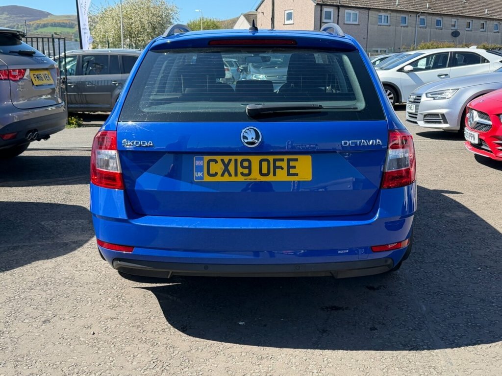 Skoda Octavia 1L Se Technology CX19OFE Blue #5