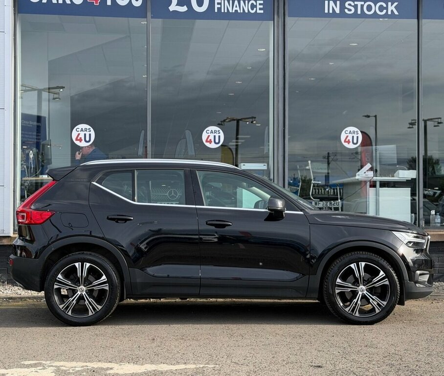 Volvo XC40 2L Inscription Pro YN19NTG Black #6