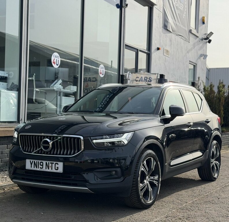 Volvo XC40 2L Inscription Pro YN19NTG Black #2