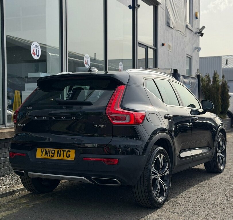 Volvo XC40 2L Inscription Pro YN19NTG Black #4