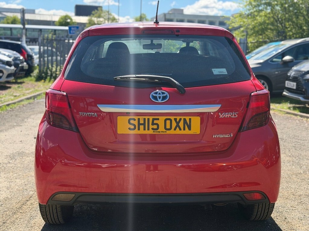 Toyota Yaris 1L Icon SH15OXN Red #4